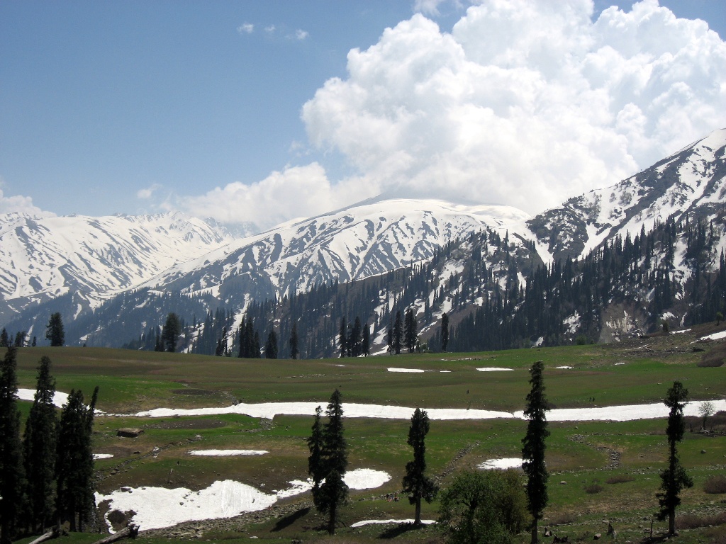 Srinagar Tour,Tour Packages Kashmir,Tours Kashmir,kashmir Tour,Srinagar Package Tour,Srinagar Travel,kashmir Trip